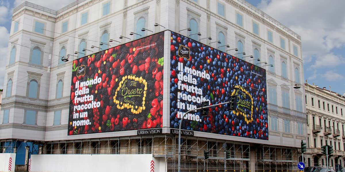 I berries Orsero protagonisti di due maxi affissioni a Milano
